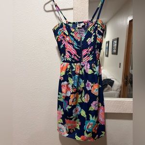 Roxy Hawaii style sundress with tropical flower. Size medium